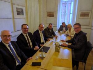 Der AK im Gespräch mit Minister Markus Blume. Foto: CSU-Fraktion