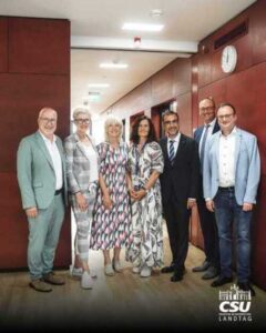 Unser Foto zeigt - von links - Helmut Schnotz, Dr. Andrea Behr, Carolina Trautner, Mechthild Hofner, Klaus Holetschek, Bernhard Seidenath sowie Stefan Meyer. Foto: CSU-Fraktion